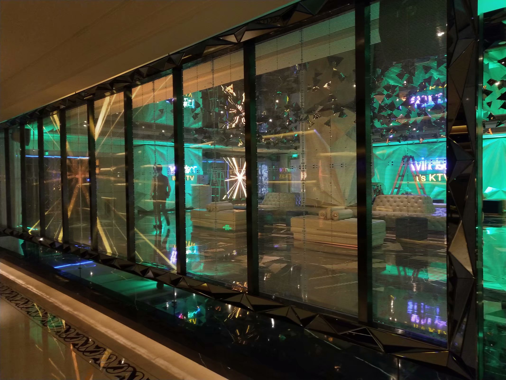 LED<a href=http://www.sxlxth.cn/quancai/ target=_blank class=infotextkey>全彩顯示屏</a>